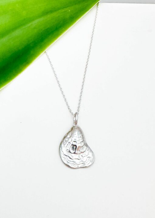 Captivating Gold Oyster Necklace Embrace the Enchanting Ocean's Embrace - Image 6