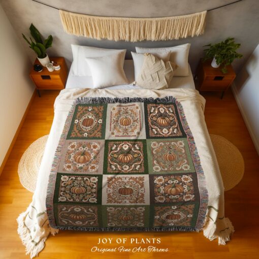 Cozy Autumn Vibes Retro Pumpkin Blanket for Whimsical Fall Decor - Image 2