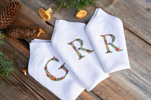 Embroidered Linen Napkins Personalized with Boletus and Chanterelles Motifs - Image 3