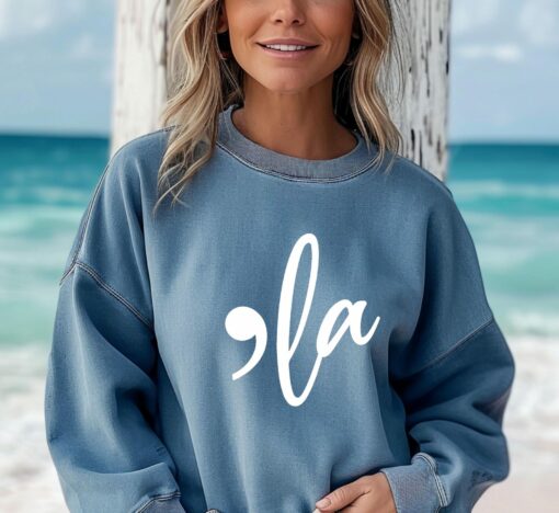 Comma-La Sweatshirt Empowering the Future with Kamala Harris - Image 5