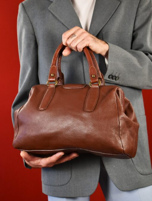 Vintage Italian Leather Doctor Bag Timeless Elegance from Tuscany - Image 4