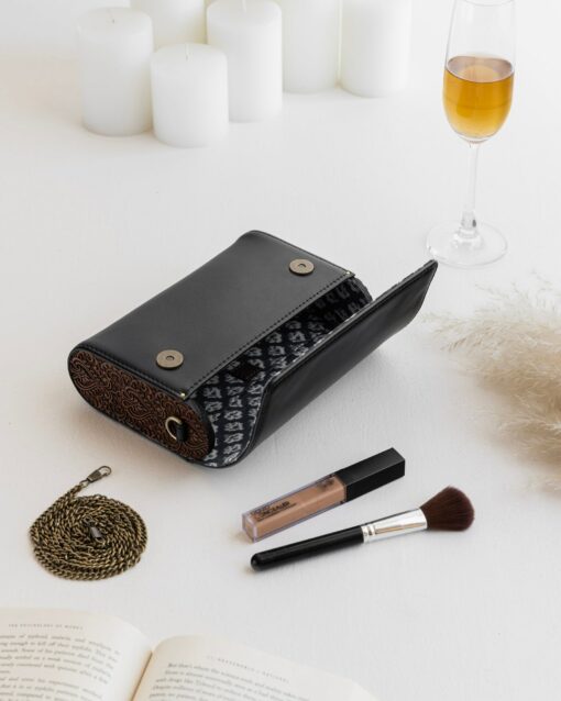Exquisite Handcrafted Black Leather Sling Bag A Timeless Gift for Her - Image 3