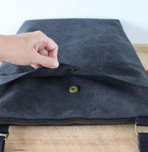 Spacious and Durable Crossbody Canvas Bag Your Perfect Companion for Everyday Adventures - Image 2