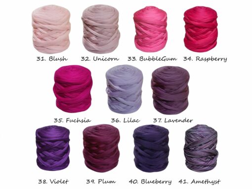 Cozy Haven Indulge in the Warmth of a Chunky Knit Merino Wool Blanket - Image 6