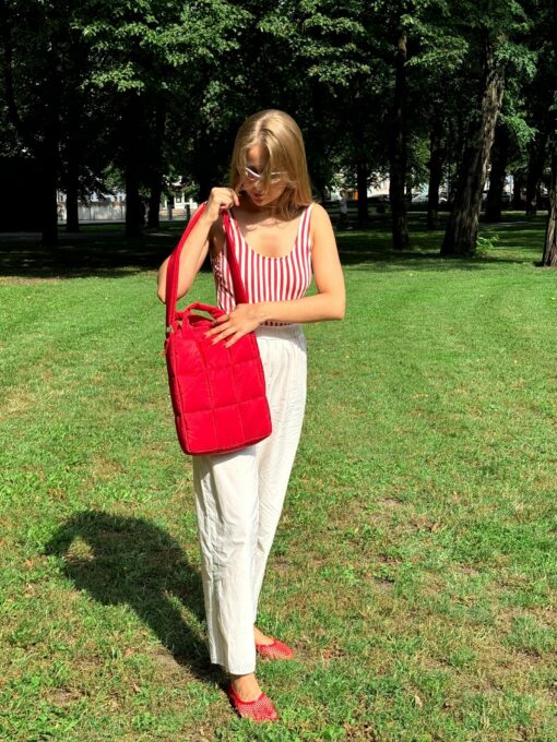 Quilted PILLOW PUFFER Laptop Bag The Essential MacBook Carrier in Vibrant Red - Image 2