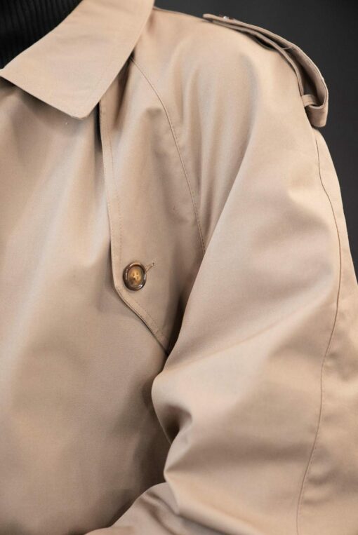 Timeless Taupe Trench A Vintage Masterpiece with Checkered Charm - Image 6