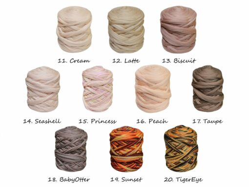 Cozy Haven Indulge in the Warmth of a Chunky Knit Merino Wool Blanket - Image 4
