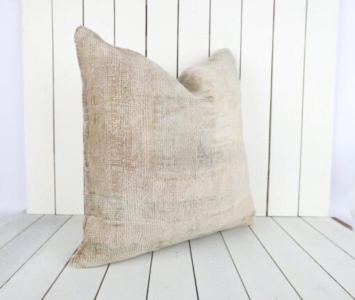 Handcrafted Ethnic Kilim Pillow Vibrant Turkish Home Decor for a Bohemian Touch - Image 2