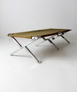 Vintage X-Frame Cot Timeless Elegance for Your Little One's Slumber