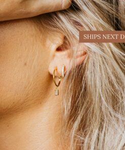 Sparkling Elegance Caitlyn's Diamond Drop Hoop Earrings for a Timeless Minimalist Look