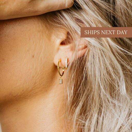 Sparkling Elegance Caitlyn's Diamond Drop Hoop Earrings for a Timeless Minimalist Look