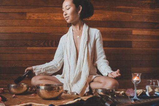 Women's Lotus Wrap Elevate Your Style with a Cozy, Layering Essential