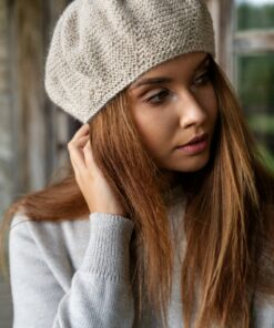 Cozy and Chic Handcrafted Alpaca Wool Beret for Women