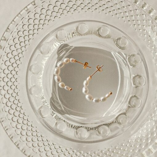 Exquisite Pearl Hoops A Timeless Treasure for Every Occasion