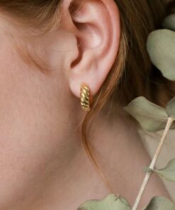 Bold Croissant Hoop Earrings Elevate Your Style with Minimalist Elegance