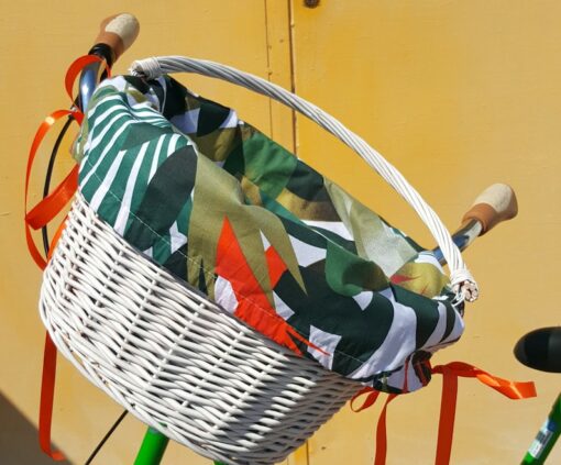 Tropical Bicycle Basket A Vibrant Oasis for Your Ride