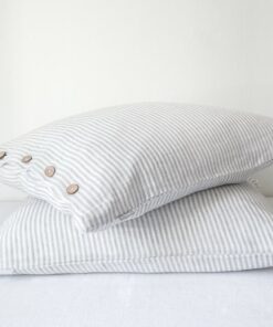Cozy Linen Pillowcase with Coconut Buttons Elevate Your Sleep Sanctuary