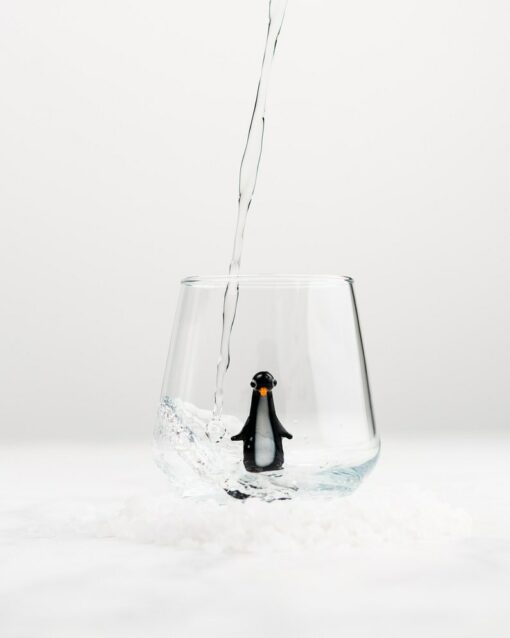 Captivating Penguin Drinking Glass A Quirky Animal Figure for Home Decor and Gift-Giving