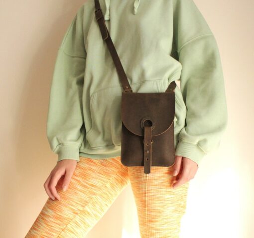 Exquisite Handmade Leather Crossbody Bag Your Perfect Companion for Style and Convenience