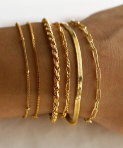 Caitlyn Minimalist's Delicate Silver Chains Elevate Your Style with Timeless Elegance