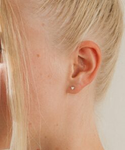 Sparkling Opal Heart Studs Minimalist Elegance for Every Occasion
