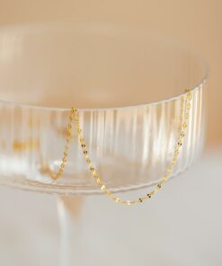 Caitlyn Minimalist's Dainty Mirror Chain Necklace Elevate Your Style with Grace and Simplicity