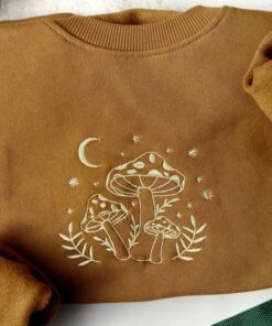 Embroidered Mushroom Crewneck A Retro Delight for Nature Enthusiasts