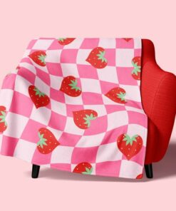Strawberry Kisses Checkerboard Fleece Blanket for Y2K Dopamine Decor