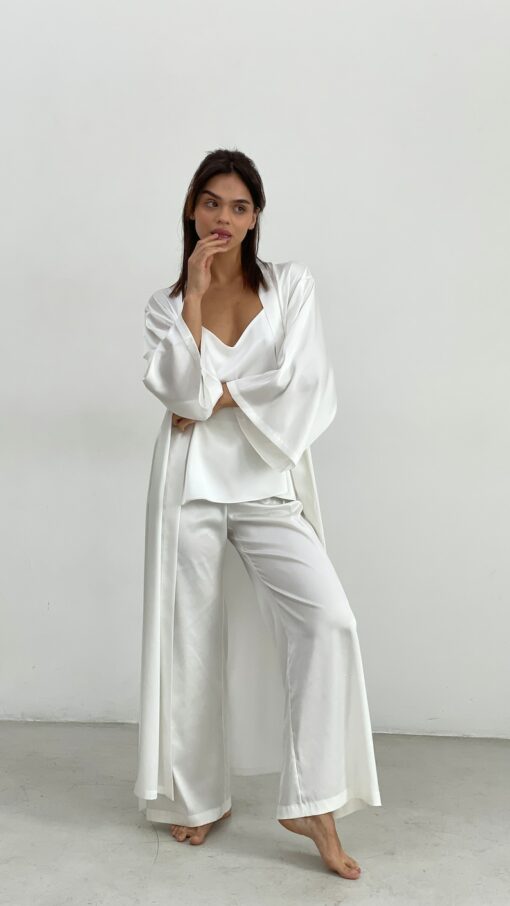 Luxurious Bridal Pajamas and Robe Set Silk Elegance for Bridesmaids