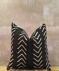 Authentic Black Mudcloth Pillow Cover with Arrow | Organic Handmade Cotton Pillow | African Decor | Real Mudcloth | PLACENCIA