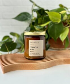 Heirloom Tomato Leaf Soy Candle A Garden-Fresh Delight for Nature Lovers