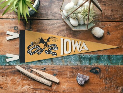 Iowa Felt Pennant Hawkeye Pride, Unfurled