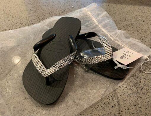 Crystal-Embellished Havaianas Elevate Your Summer Style