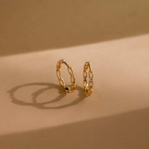 Caitlyn Minimalist Link Hoop Earrings Timeless Elegance for Everyday Glamour