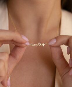 Caitlyn's Personalized Name Necklace A Delicate and Meaningful Keepsake