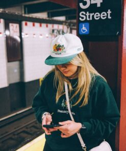 Vintage White Corduroy 6-Panel Cap A Timeless Classic for Style and Comfort
