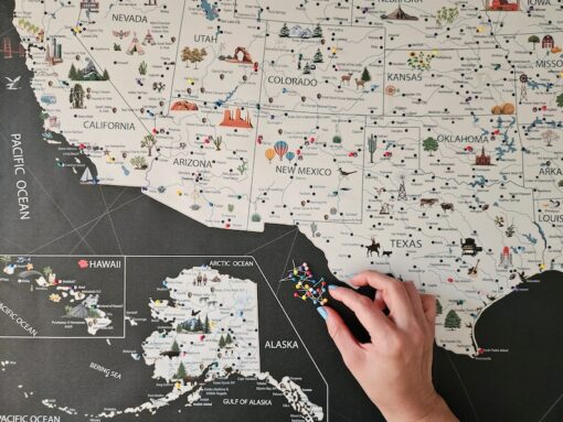 Discover the USA Personalized Travel Map with National Parks, Landmarks, and Push Pins