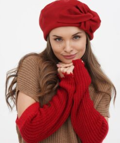 Ravishing Red French Wool Beret A Chic Winter Accessory for Fashion-Savvy Women