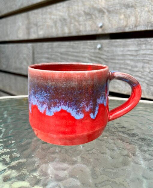 Mesmerizing Crimson and Azure Ceramic Mug A Symphony of Hues