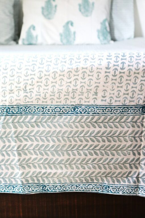 Handcrafted Block Print Sheet Set Artisan-Crafted Indian Prints in King Size Blue Geometric, Perfect for Weddings and Home Decor