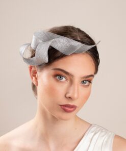 Exquisite Bridal Silver Fascinator Adorn Your Wedding Ensemble with Grace and Elegance