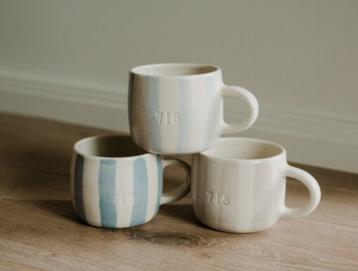 Personalized Striped Mug A Thoughtful and Unique Gift for Every Occasion