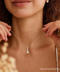 Exquisite 925 Sterling Silver Pearl Necklace with Diamond A Timeless Treasure for Bridesmaids and Weddings