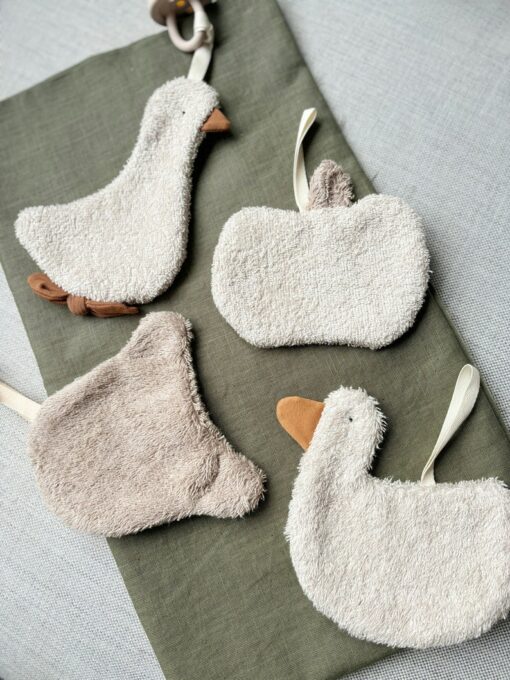 Adorable Pacifier Clip and Blanket Holder for Baby's Comfort and Style