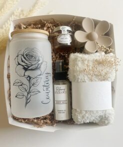 Personalized Birth Flower Birthday Gift Box A Cherished Keepsake for Your Sister or Best Friend