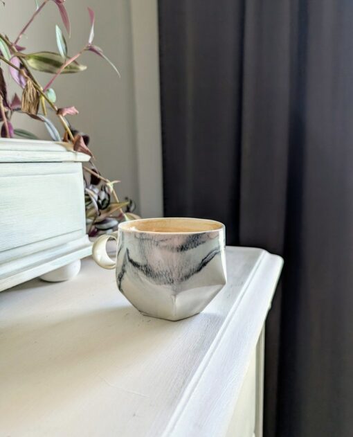 R?verie Handcrafted Ceramic Mug for Moments of Reflection and Tranquility