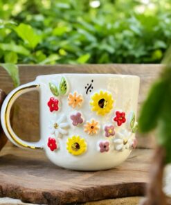 Exquisite Ceramic Mug with Custom Wood Slice Gift Box A Timeless Treasure for Coffee and Tea Aficionados
