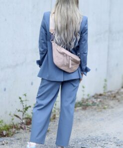 Maxi Leather Crossbody Bag Elevate Your Style with Versatility and Comfort