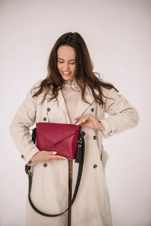 Chic and Versatile Bordo Leather Crossbody Bag with Hanging Toiletry Pouch