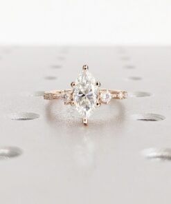 Exquisite Marquise Lab-Grown Diamond Engagement Ring A Promise of Enduring Love